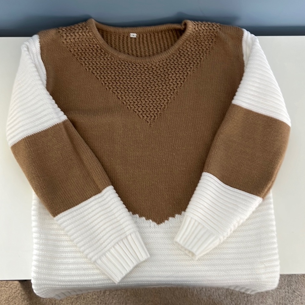 Small oversized sweater
